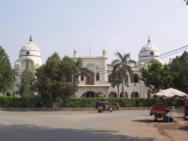 lahore king edward's medical college